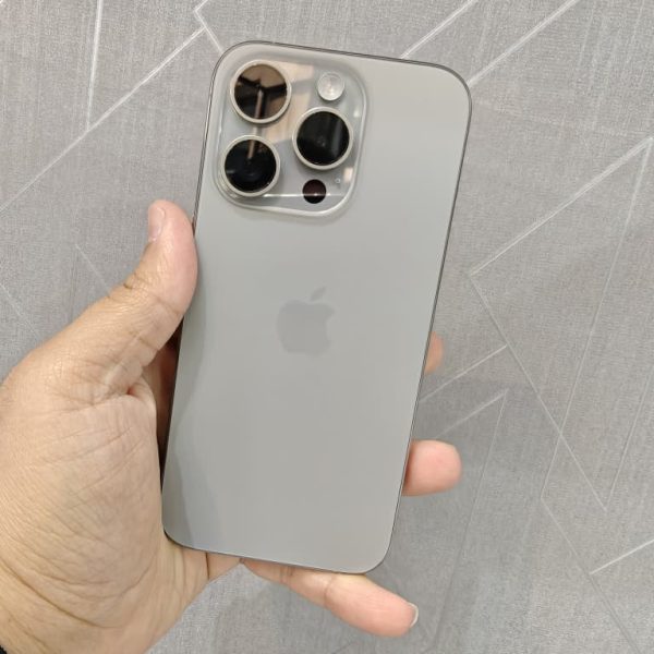 گوشی اپل مدل iPhone 15 Pro zda 256 گیگابایت – کارکرده
